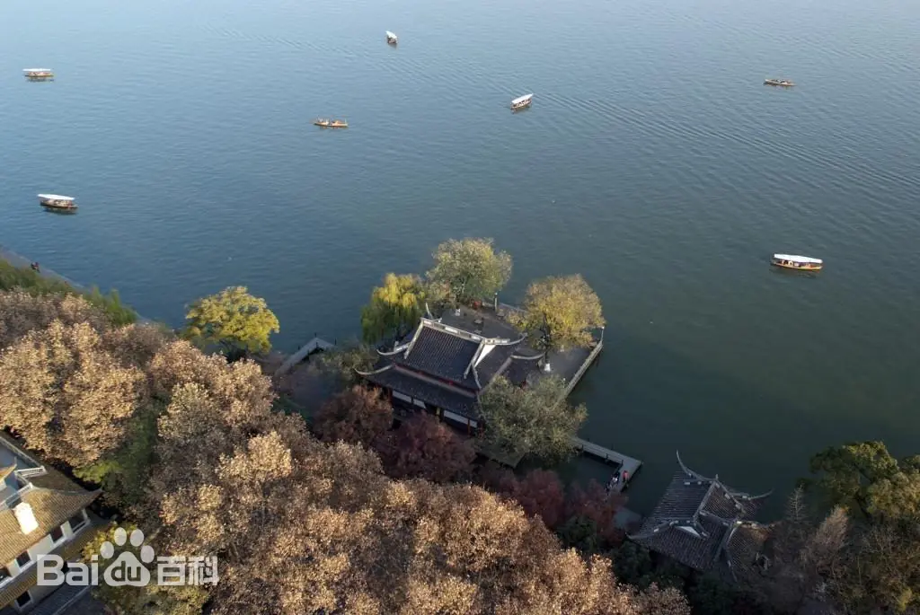 平湖秋月